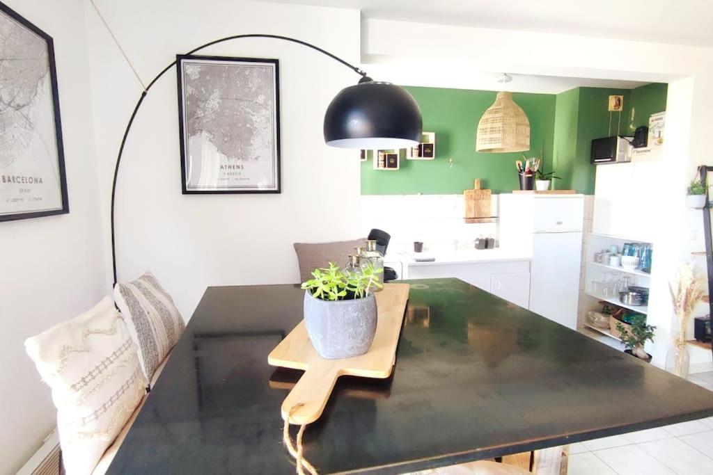 Apartament Un Nid D'Amour Ruoms Zewnętrze zdjęcie