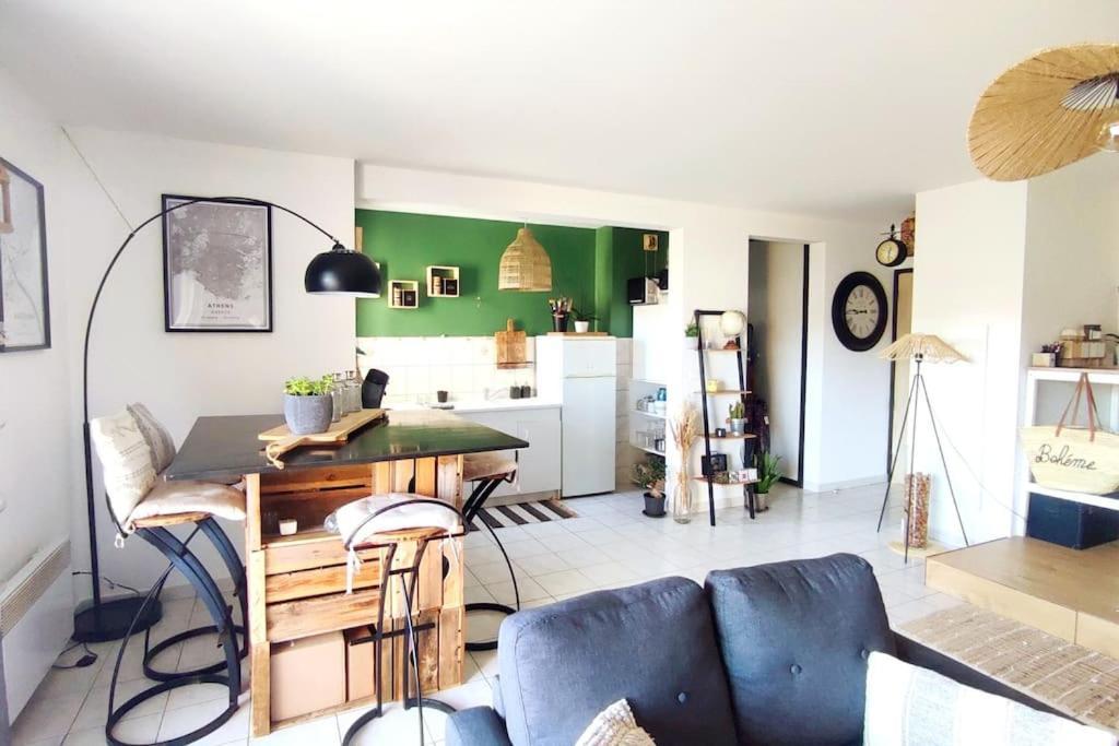 Apartament Un Nid D'Amour Ruoms Zewnętrze zdjęcie