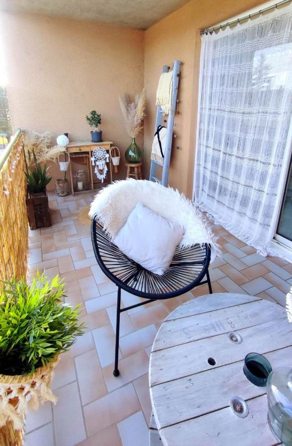 Apartament Un Nid D'Amour Ruoms Zewnętrze zdjęcie