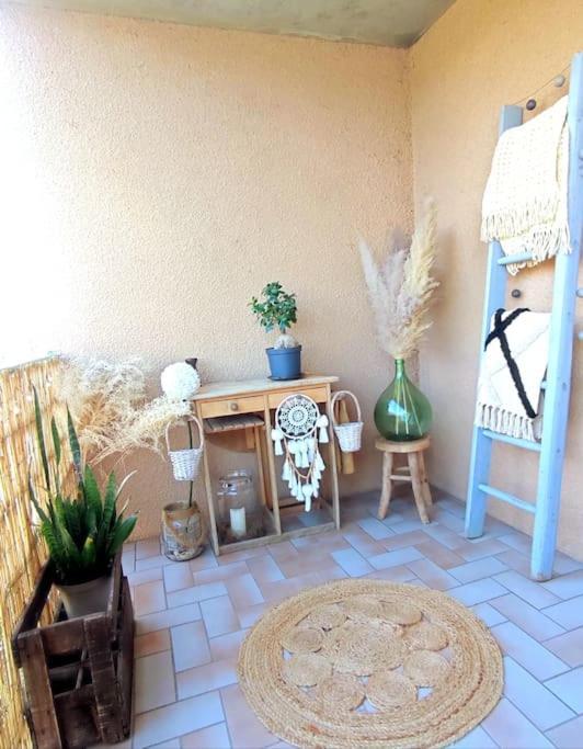 Apartament Un Nid D'Amour Ruoms Zewnętrze zdjęcie