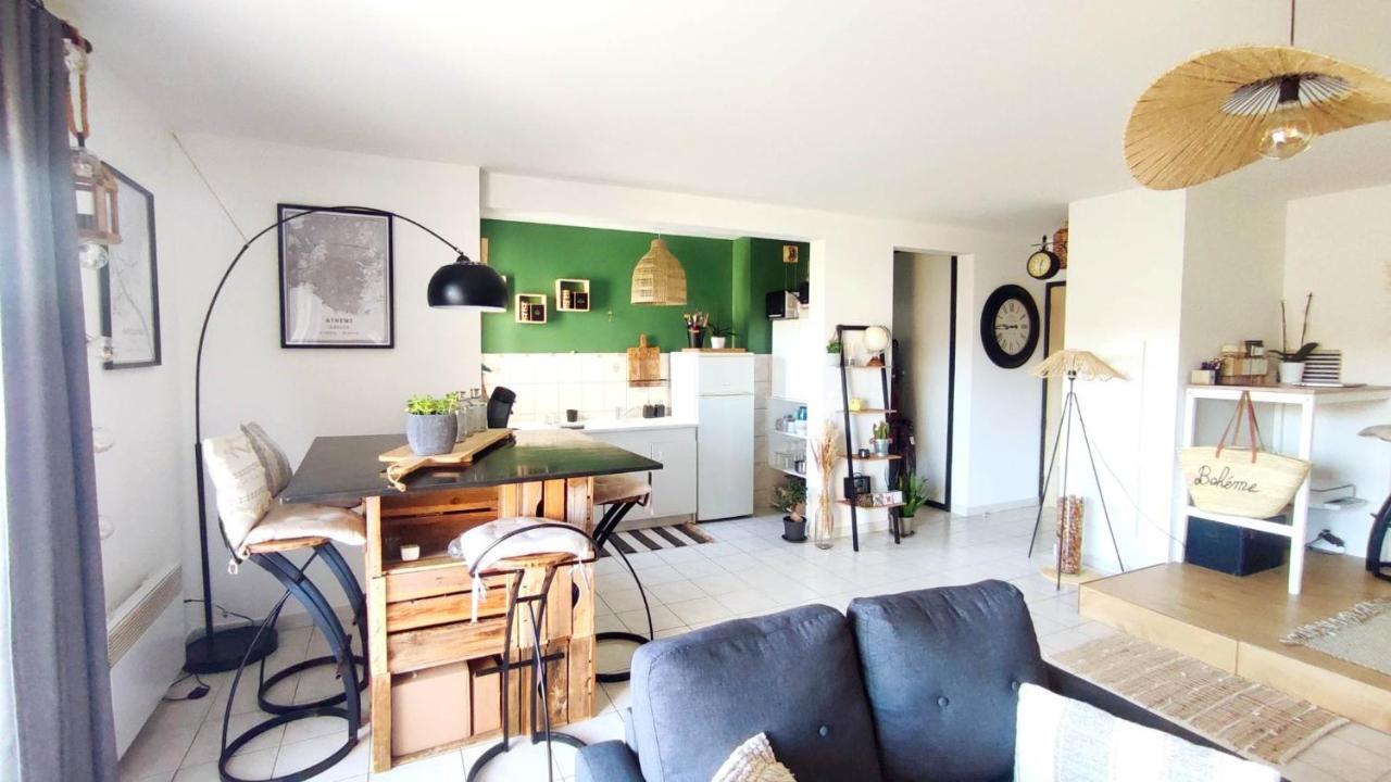 Apartament Un Nid D'Amour Ruoms Zewnętrze zdjęcie